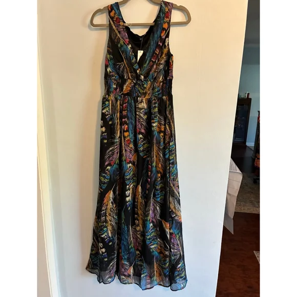 0189 NWT Size Medium Boho Maxi Dress in Bright Summer Colors. - Picture 8 of 13